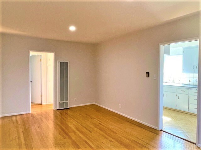 Foto del edificio - 735 W 15th St