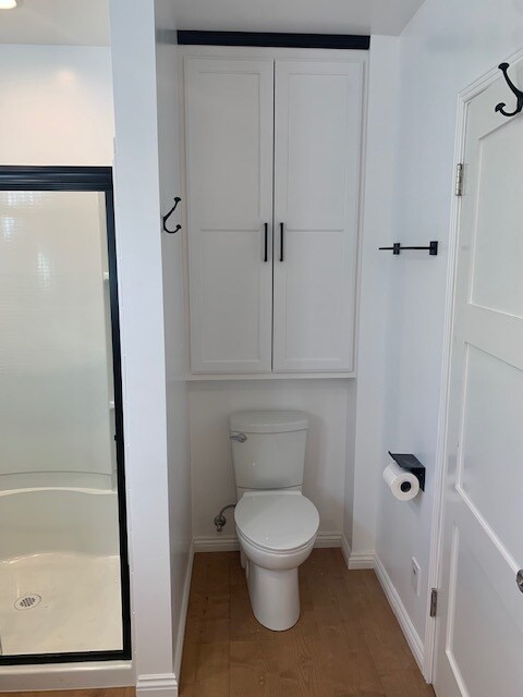 Master Bath w Storage Cabs. - 14619 Tiara St