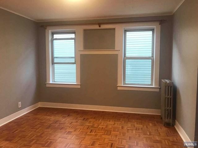 Building Photo - 2 bedroom in Kearny NJ 07032