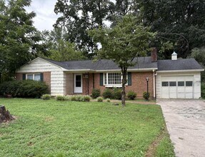 Building Photo - 1660 Thompson Dr
