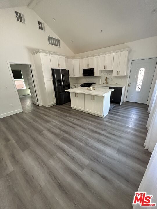 Building Photo - 1611 Bel Aire Dr