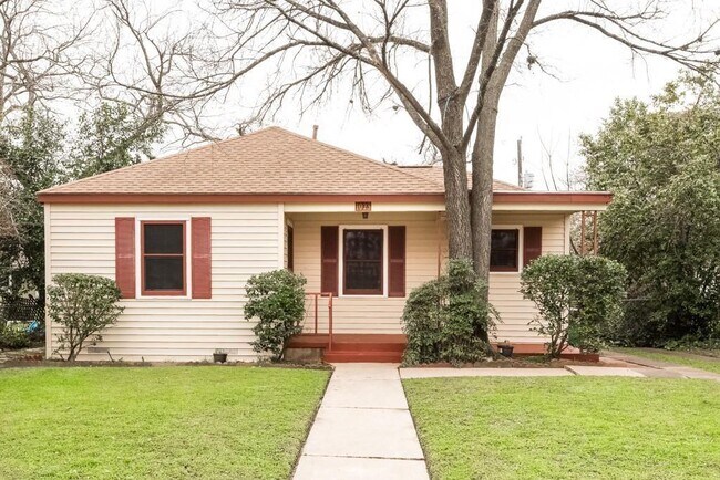 Foto del edificio - 1023 Ellingson Ln
