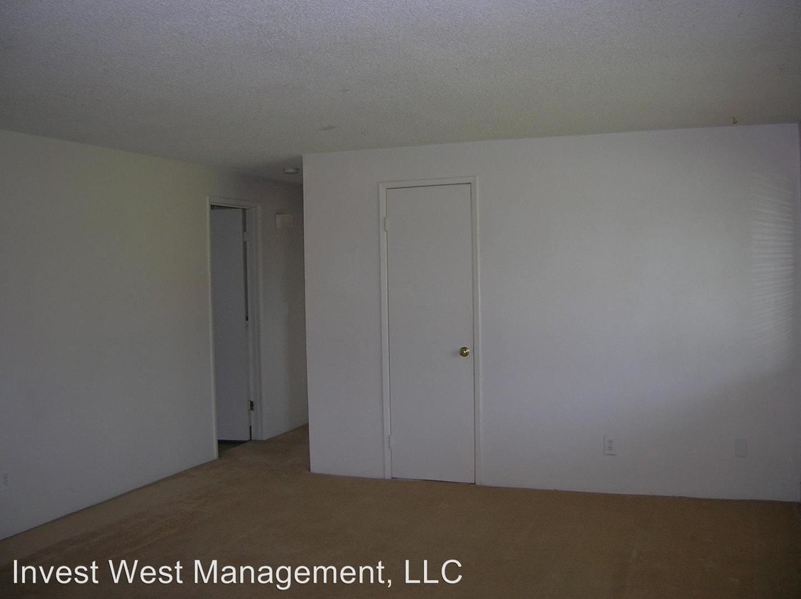 Building Photo - 4210 NE 137th Ave