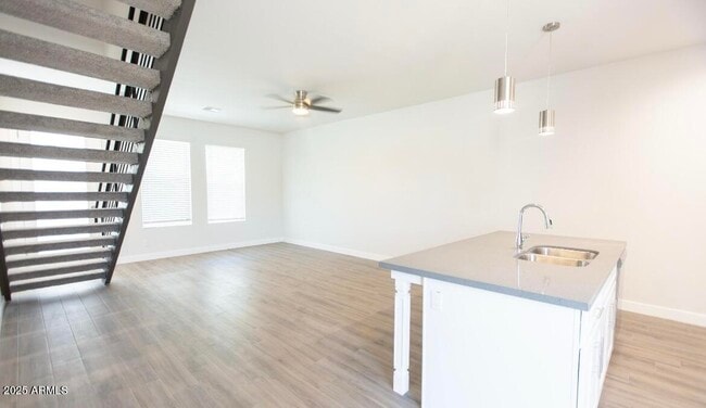 Building Photo - 1850 N 51st St