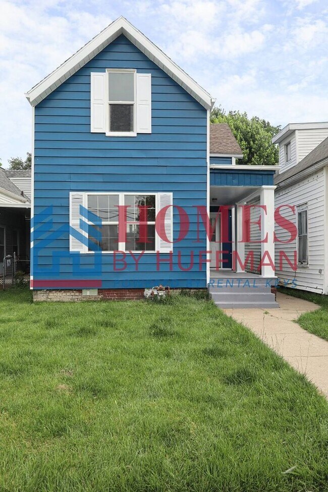 Foto del edificio - Three Bedroom House | Two Bathrooms | Detached Garage