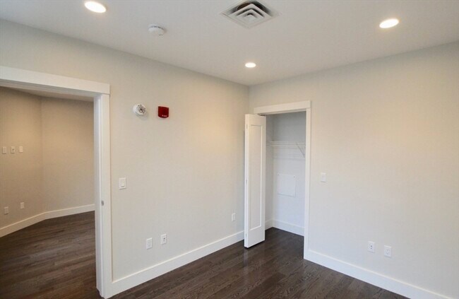 Foto del edificio - 434 McGrath Hwy