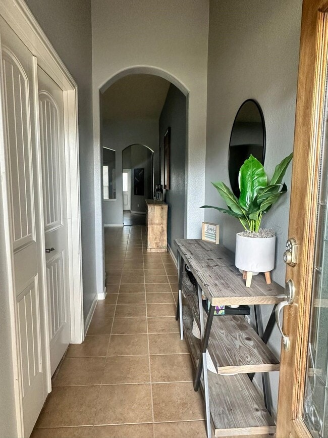 Foto del edificio - 24434 Sandusky Dr