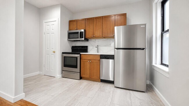 Foto del edificio - 518 W 204th St