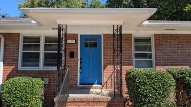 Building Photo - 538 Green St