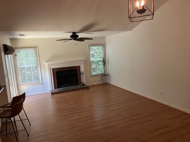Building Photo - 3222 Selwyn Farms Ln