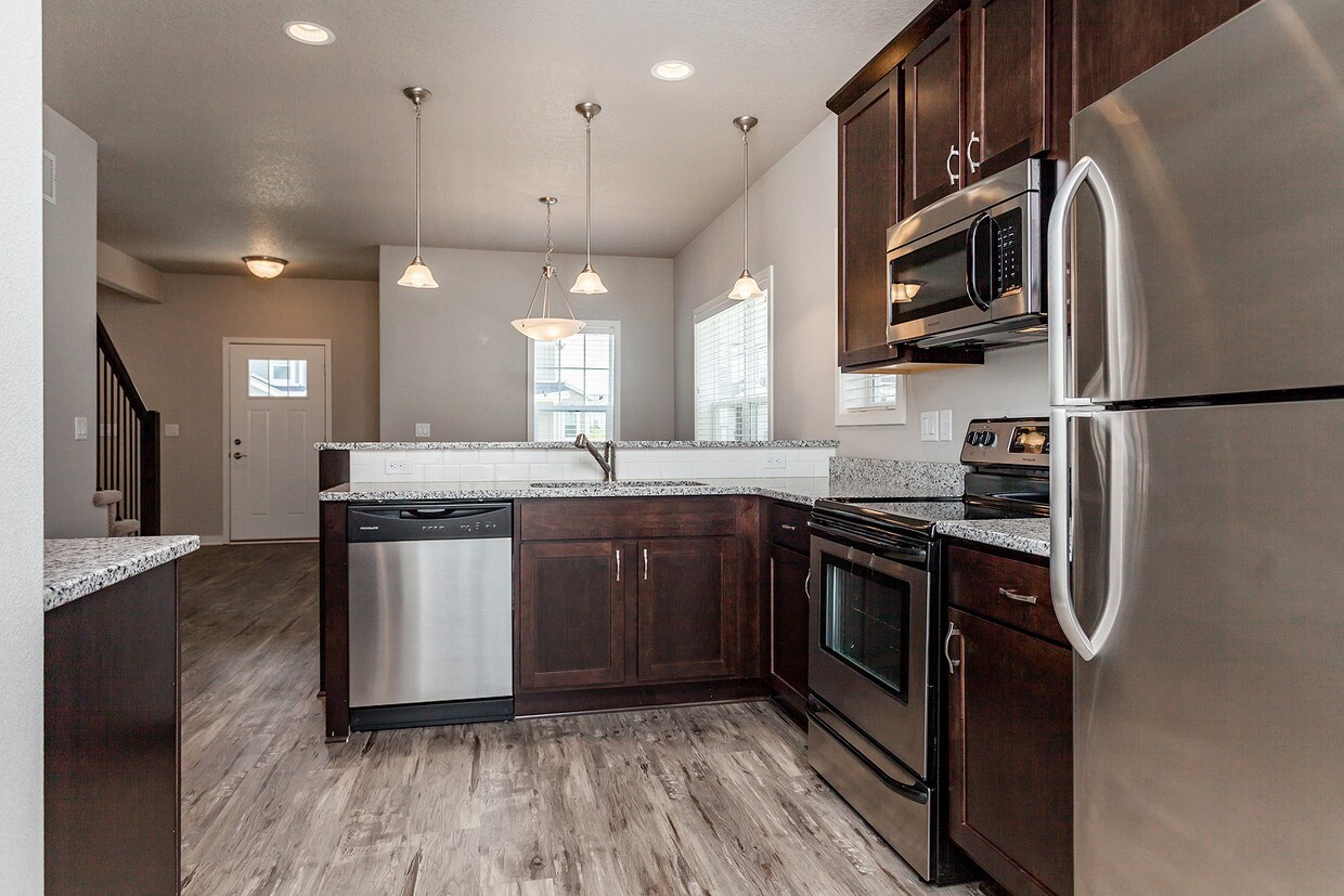 Foto principal - 2035 SW Cascade Falls Dr