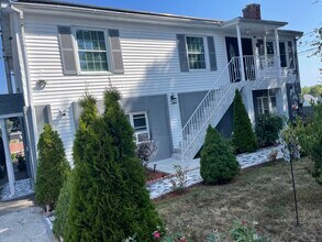 Building Photo - 8 Elm Ct