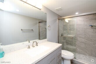 Building Photo - 600 Valley Stream Dr