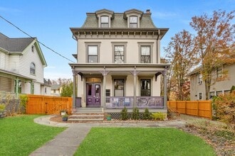 Building Photo - 46 Voorhis Ave