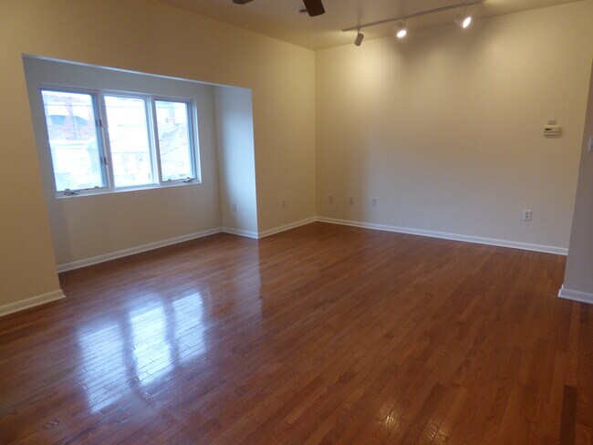 Foto del edificio - 1824 Carey Way