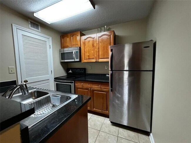 Foto del edificio - 424 Granville Ct