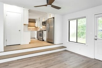 Building Photo - 124 Minturn Pl