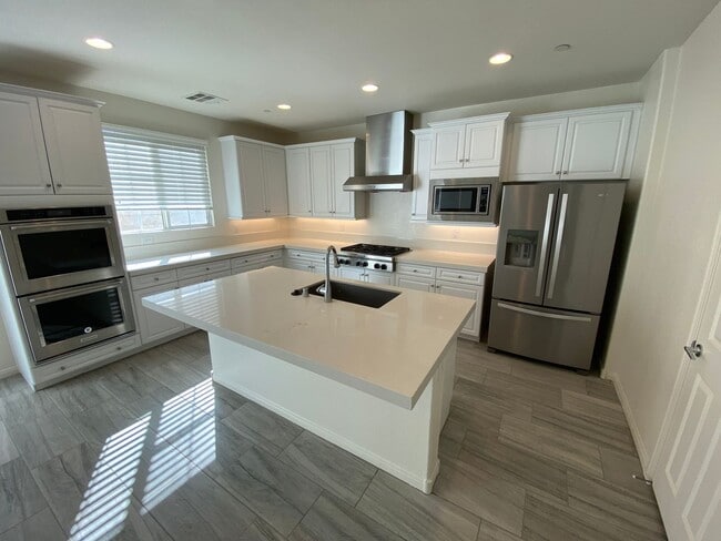 Foto del edificio - Beautiful 4 bed/3 home located in Henderson.