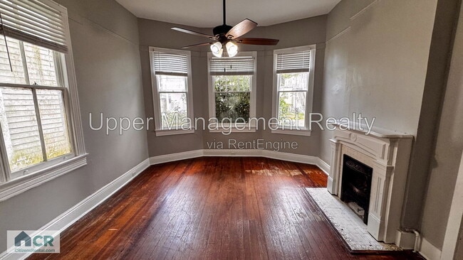 Building Photo - 7414 Burthe St