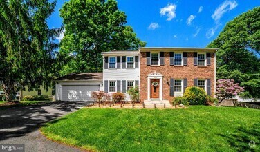 Building Photo - 9220 Burnetta Dr