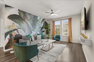 Building Photo - 1231 E Plant St