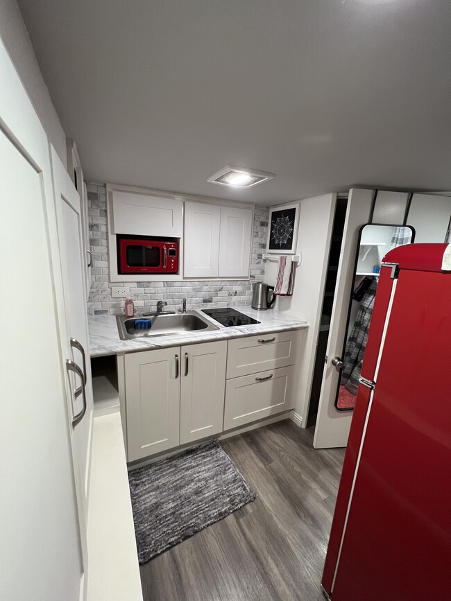 Kitchen - 264 Spring St