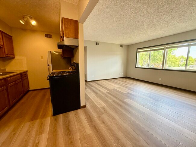 Foto del edificio - Elmcrest Estates