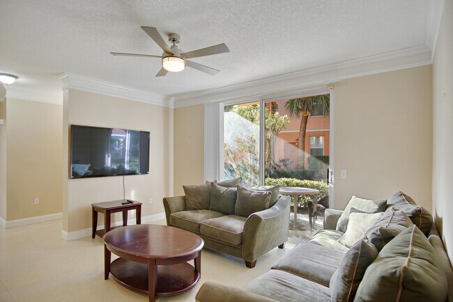 Foto del edificio - 2014 Alta Meadows Ln