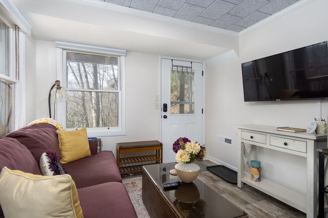 Foto del edificio - Montreat Rental-Lower Level Apartment! **U...