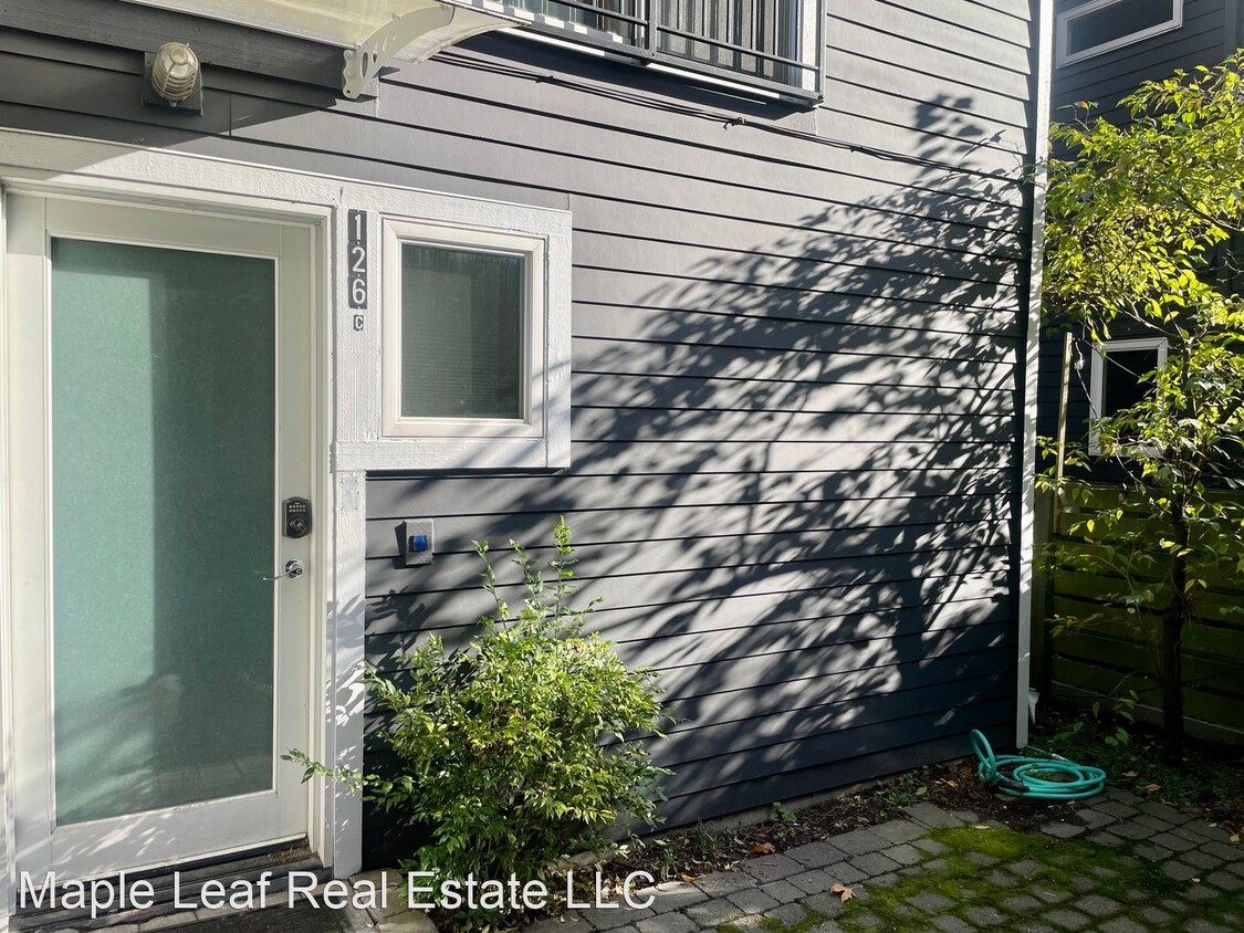 Primary Photo - 3 br, 2.5 bath House - 126 19th Ave East, ...