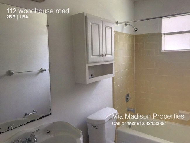 Building Photo - 112 Woodhouse Ln