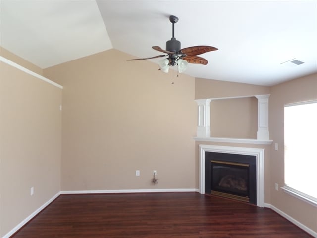 Foto del edificio - 194 Mott Rd