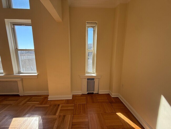 Interior Photo - The Royal York Apartments