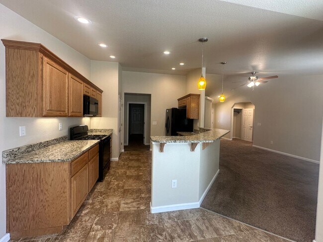 Foto del edificio - 4 Bedroom New Home