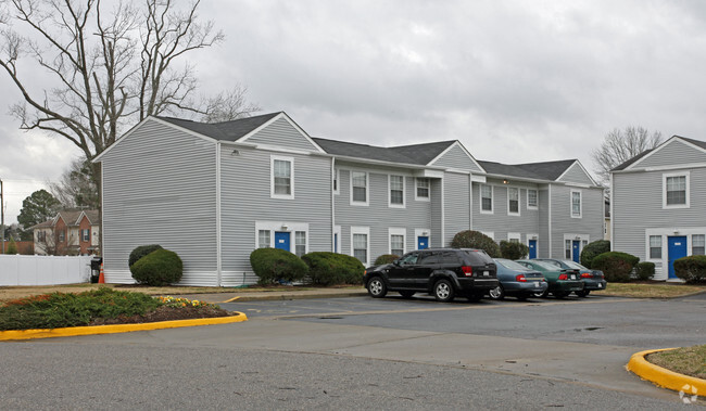 Building Photo - Elkhart Apartments