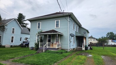 Building Photo - 13 2nd Ave