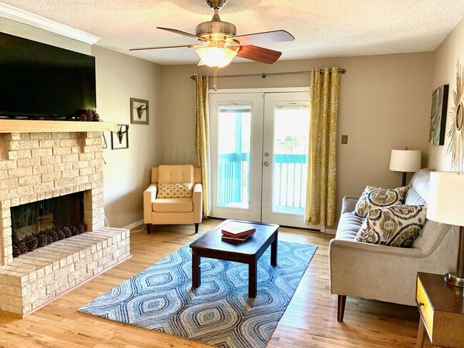 Foto del edificio - 1516 Bay Area Blvd