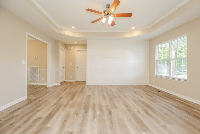 Building Photo - 1002 Wismar Ct