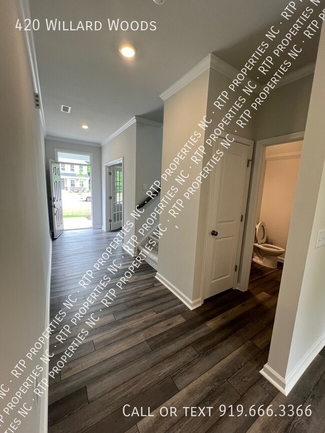 Foto del edificio - 420 Willard Woods