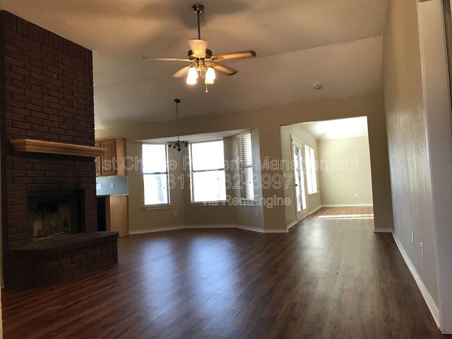 Foto del edificio - 6617 Cr 527