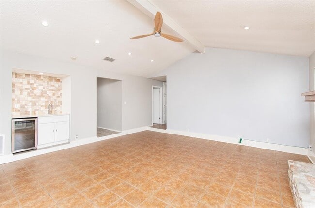 Foto del edificio - 501 Greenway Dr