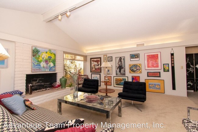 Foto del edificio - 5 br, 2 bath House - 7083 Murray Park Drive