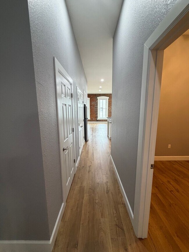 Foto del edificio - 616 Main St