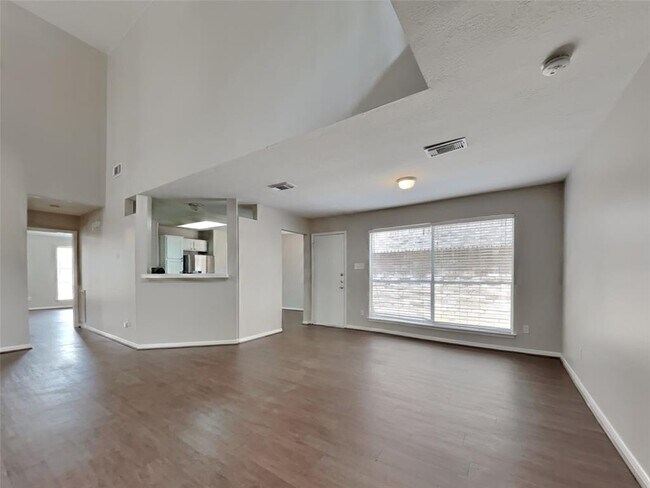 Building Photo - 12219 Innisfall Cir