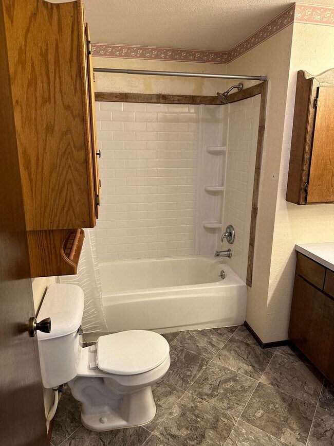 Foto del edificio - 3bedroom 2bath House