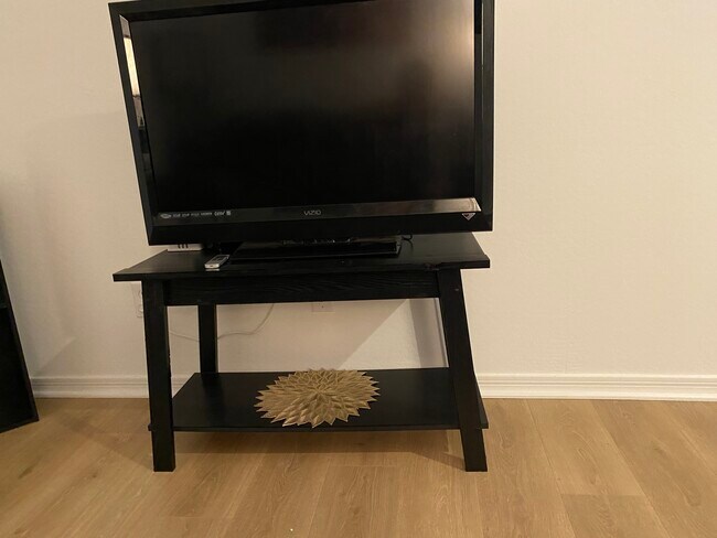 Apple TV - 18411 W Elwood St