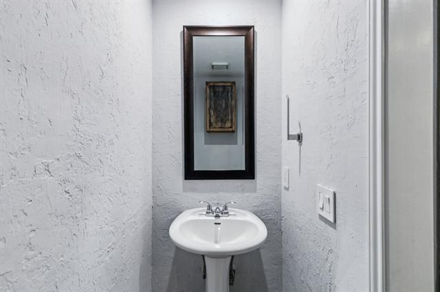 Foto del edificio - 5100 Verde Valley Ln