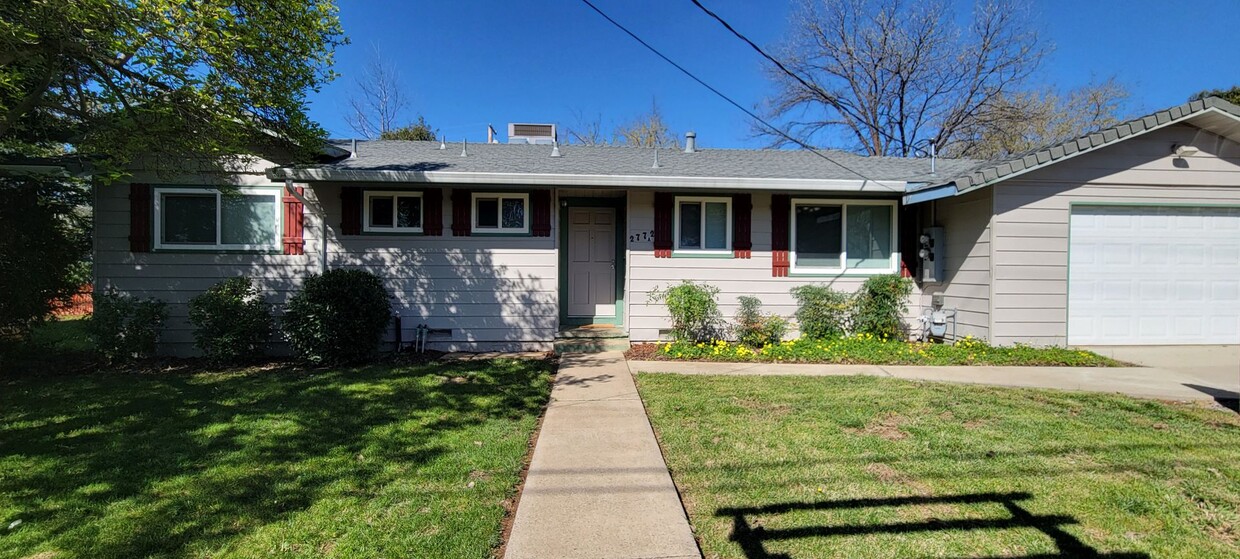 Primary Photo - Cute 3 Bedroom Home On Irwin Rd