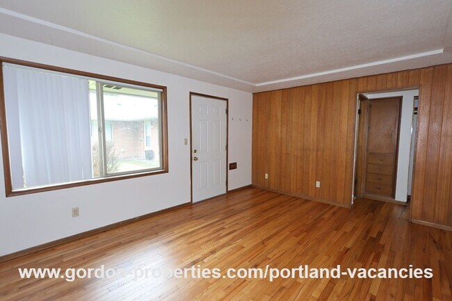 Foto del edificio - NE 65th Ave - North Tabor single level 1 bedroom apartment