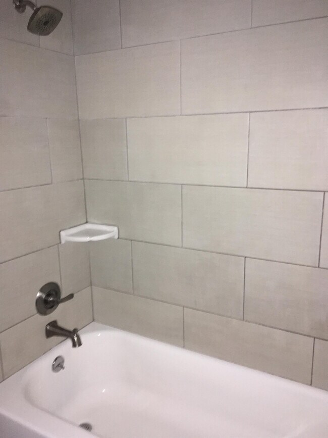 Foto del edificio - 2310 E 5th St